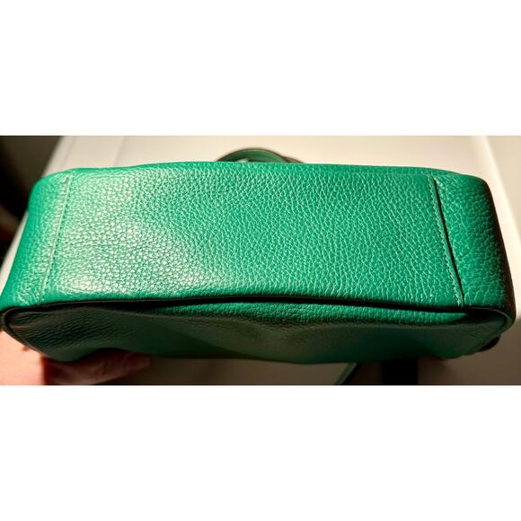 NWT Coach Pennie Shoulder Bag in Shamrock Green - Picture 7 of 9